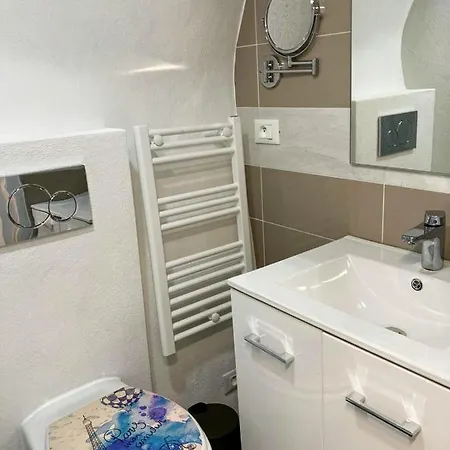 La Grotte