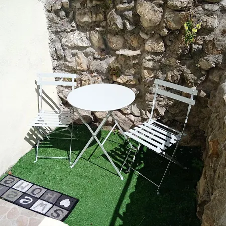 La Grotte *